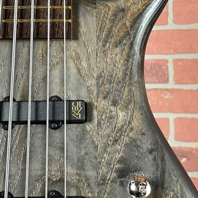 Warwick Pro Series Corvette Standard 5-string Electric Bass Guitar - Nirvana Black Transparent Satin image 4