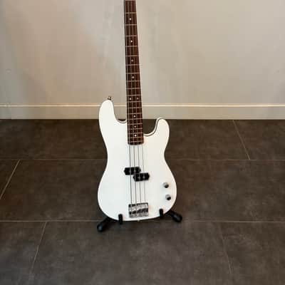 Fender MIJ Aerodyne Special Precision Bass 2022 - 2024 - Bright White image 1