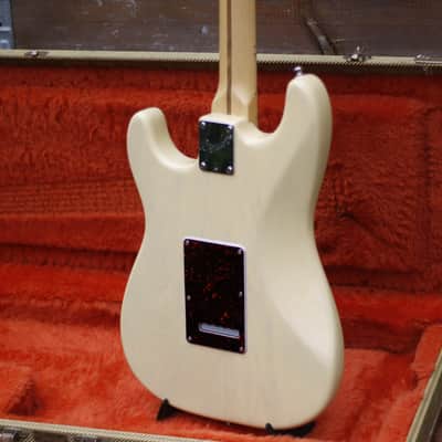 Fender Buddy Guy Stratocaster 1996 - Honey Blonde image 15