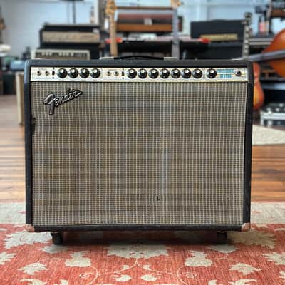 Fender Vibrosonic Reverb 100 Watt 1x15" Valve Combo image 2
