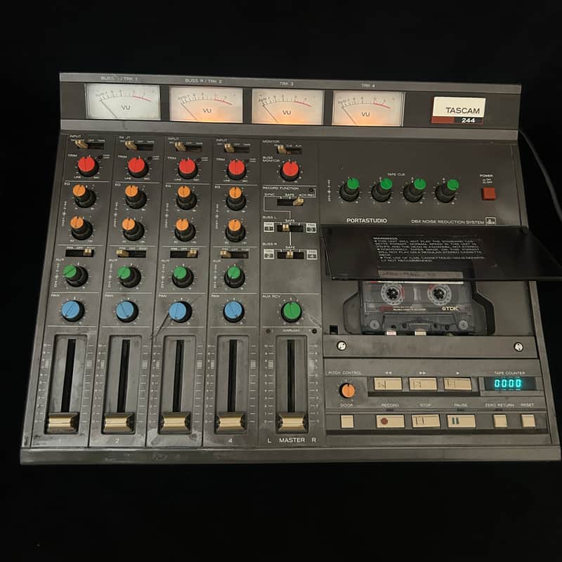 TASCAM 244. Read image 1
