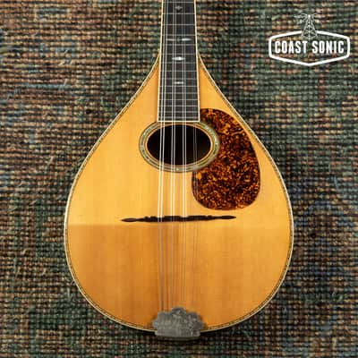 1919 Martin Style C Mandolin with original case, very clean condition