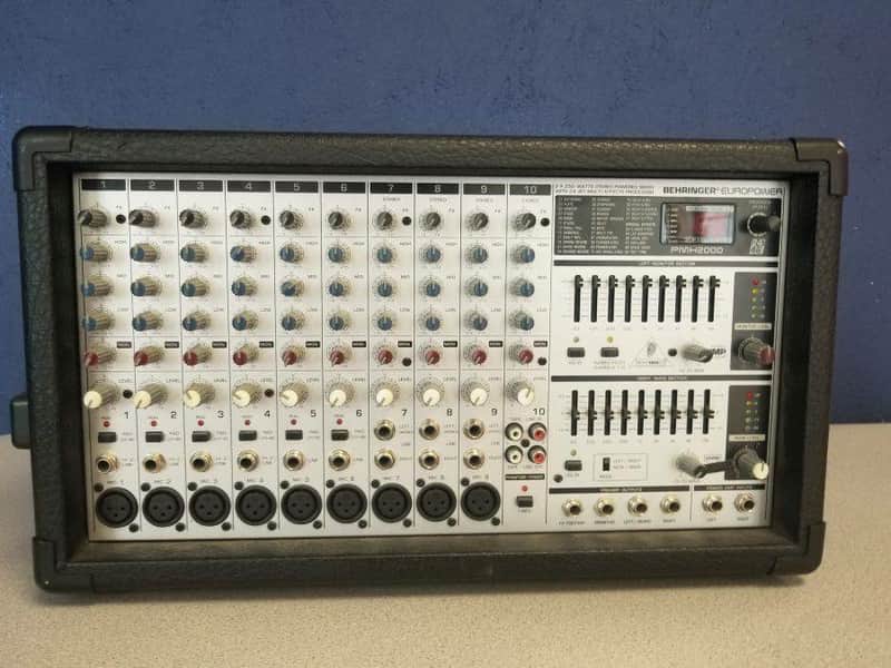 Behringer Powered Amp With 2 Matching Speakers 250 Watts image 1