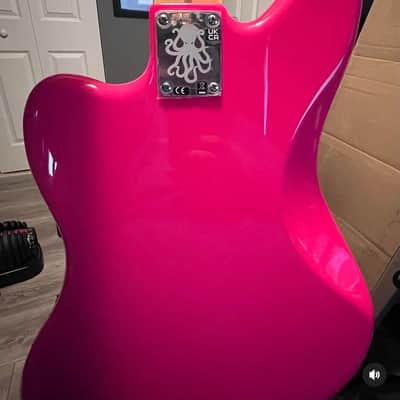 Fender Mark Hoppus Signature Jaguar Bass 2023 - Hot Pink image 2