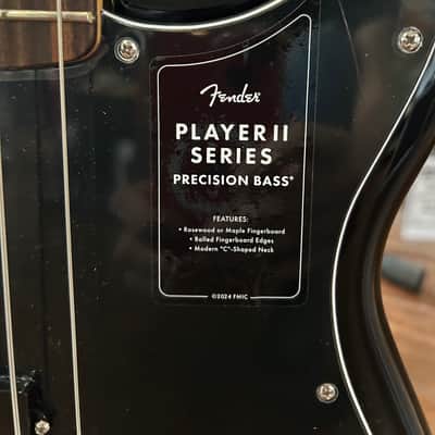 Fender  Limited Edition Player II Precision Bass  2025 - Sparkle 3-Color Sunburst / 9lbs. 4.0oz. #MX25053660 image 3