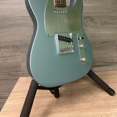 Fender Chrissie Hynde Telecaster - Iced Blue Metallic w/ Hard Case #2885 image 5