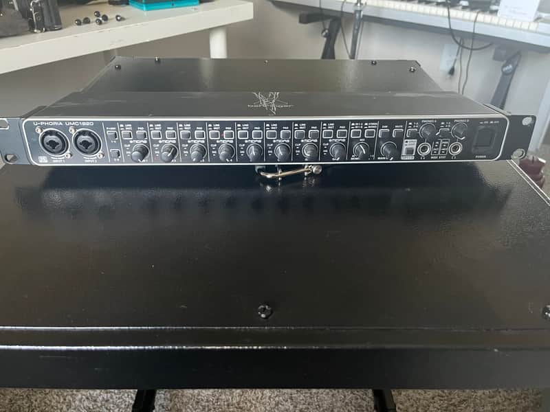 Behringer UMC1820 2020’s - Black image 1