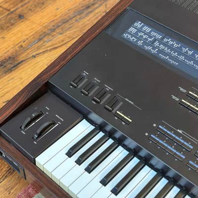 Immagine YAMAHA DX1 Digital Programmable Algorithm Synthesizer #1043 - 3