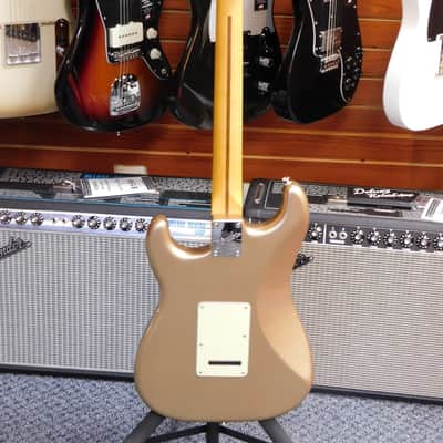 Fender American Professional Classic Stratocaster 2025 - Faded Firemist Gold image 5