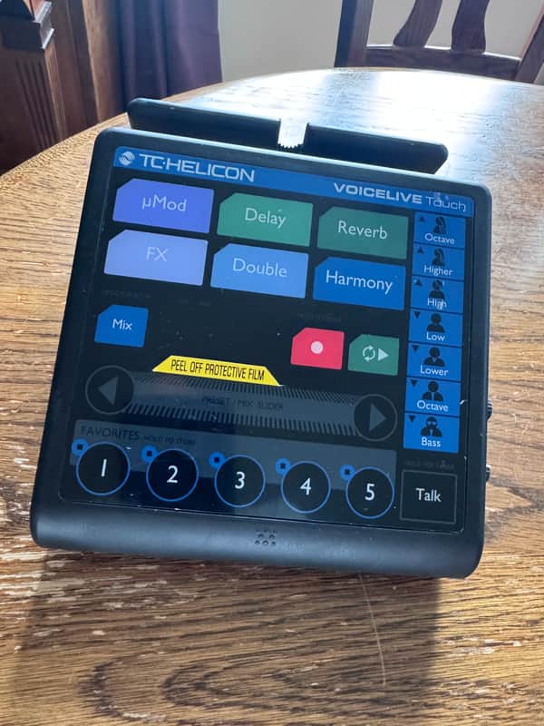 TC Helicon VoiceLive Touch 2010 - 2014 - Black image 1