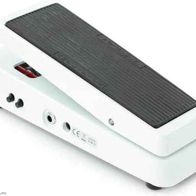 DUNLOP 105Q Cry Baby Bass Wah Bass Effect Pedal image 8