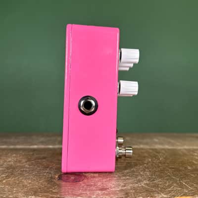 EarthQuaker Devices Rainbow Machine Polyphonic Pitch Shifting Modulator V2 - Present - Pink image 4