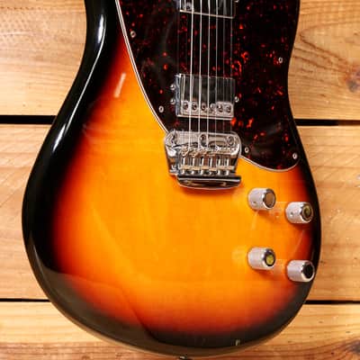 Fender Toronado Deluxe Early 1999 Atomic Humbuckers Offset Body Sunburst 25324 image 7