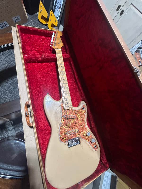 Fender Musicmaster 1957 (modified)- Desert Sand image 1