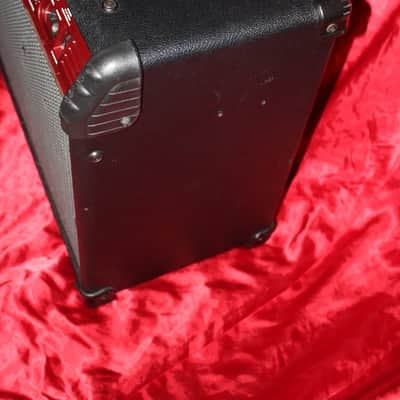 Line 6 Spider 210 W/ FB-4 footswitch 50-Watt 2x10" Stereo Digital Modeling Guitar Combo 1999 - 2000 - Black / Red image 5