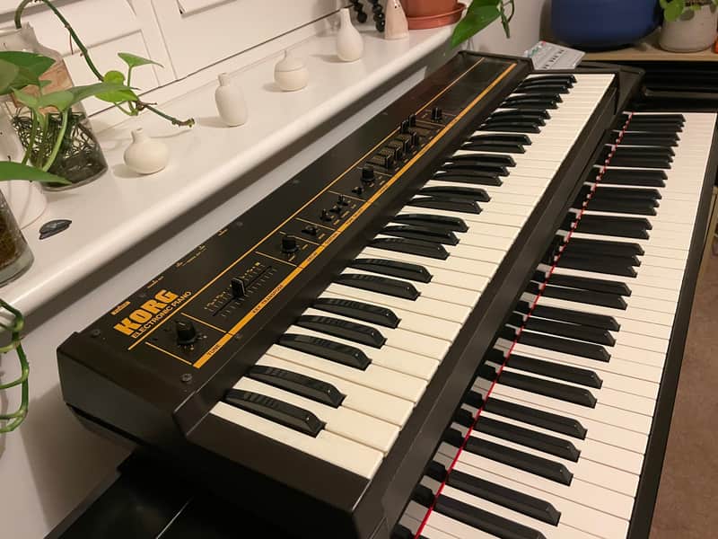 Korg LP-10 Vintage Synth - Rare image 1