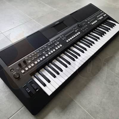 Yamaha PSR-SX600 arranger image 3
