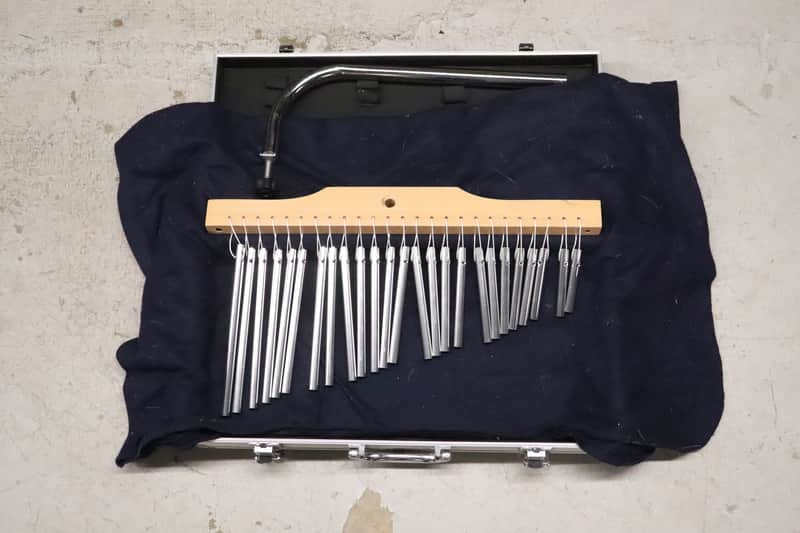 Unbranded 25 Tone Mountable Chimes with Case image 1