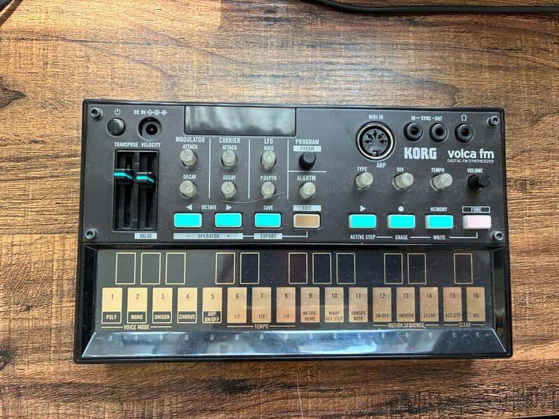 Korg Volca FM Digital FM Synthesizer/Sequencer 2016 - 2022 - Black image 1