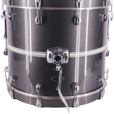 TAMA Starclassic Performer B/B Bass Drum 22" x 18" Gun Metal Stripe image 3