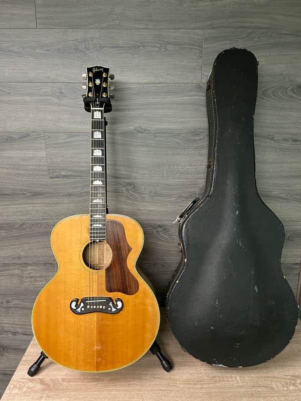 Gibson J-200 1973 Acoustic Guitar w/ Case #2443