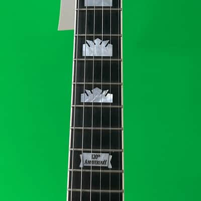 Gibson Les Paul Supreme F-hole image 3