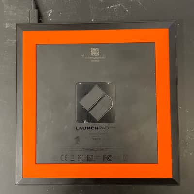 Novation Launchpad Mini MKIII Pad Controller 2019 - Present - Black image 2