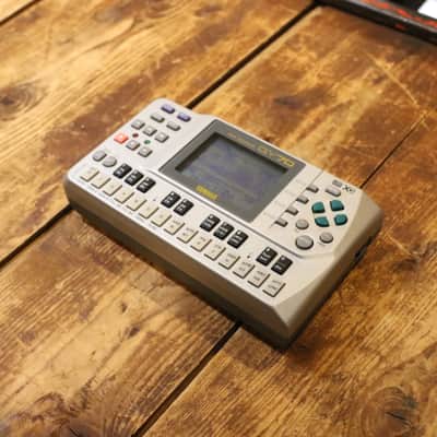 Yamaha QY70 Sequencer 2000s - Silver image 3