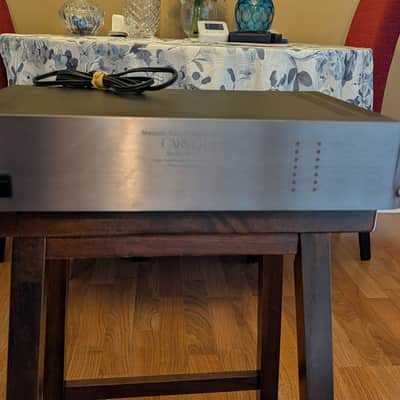 Carver M-1.0t stereo power amplifier - RESTORED image 1