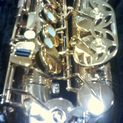 Jupiter Alto Saxophone JAS 567-565 image 3