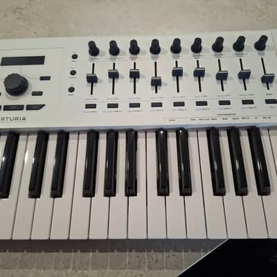 Arturia KeyLab 49 MkII MIDI Controller - White image 3