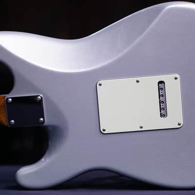 SUHR CLASSIC S VINTAGE LIMITED EDITION FIREMIST SILVER image 3
