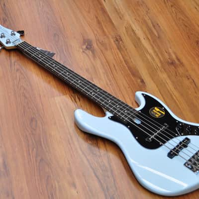 Sire Marcus Miller V3-2nd 5 - Sonic Blue image 4
