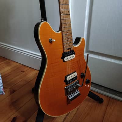 1999 Peavey EVH Wolfgang USA Amber image 10