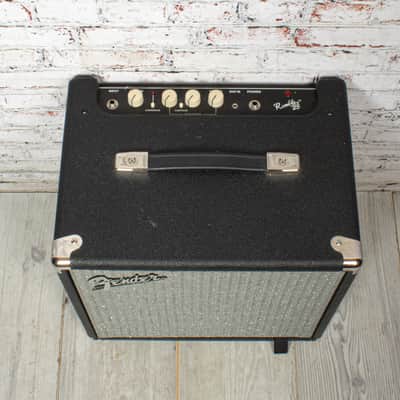 Fender Rumble 25 V3 1x8 25w Solid-State Bass Combo Amp USED image 2