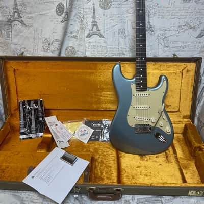 2005 Fender FSR Deluxe Vintage Player ‘62 Stratocaster Ice Blue Metallic Thin Skin Lacquer Matching Headstock 22 Frets Wildwood Spec ARVI Reissue RARE! image 1