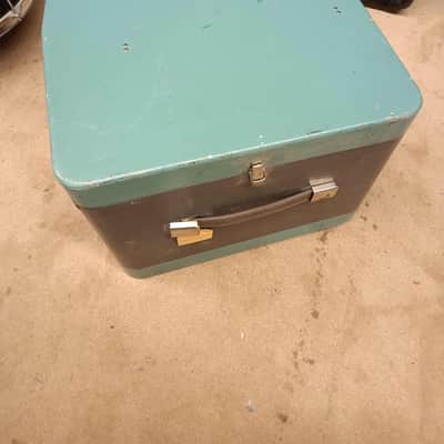 Filmosound 1x 12 Speaker in Vintage Cab late 60's / 70's 16 ohms sounds great with a small amp for classic overdrive sound and maybe a good box for a small amp project for the right person image 3