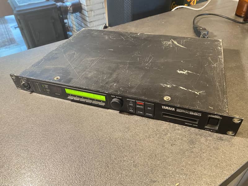 Yamaha SPX990 Professional Multi-Effect Processor 1990s - Black image 1