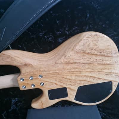 G&L L-2000 Bass Guitar image 7