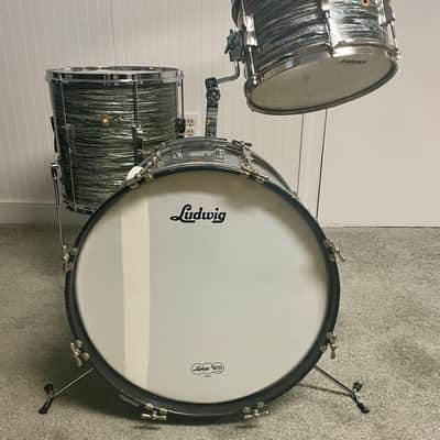 Ludwig Club Date 1960s - Oyster Blue Pearl image 1