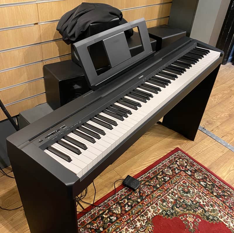 Yamaha P-45 Digital Piano