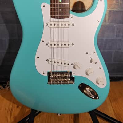 Fender 2000 American Deluxe Stratocaster Rosewood Fretboard Repainted Seafoam Green w/ OHSC, Locking Tuners & Changed Pickups image 8