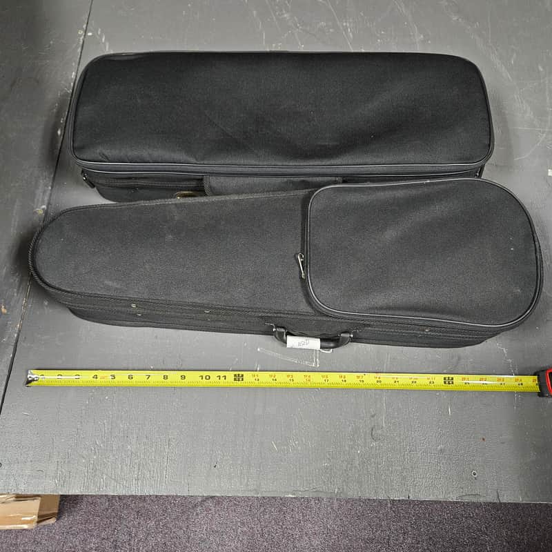 Violin Cases 1/4 size, 1/2 size Unknown image 1