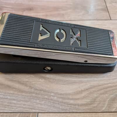 Vox V847 Wah 1994 - 2006 - Black / Chrome Made in USA image 4