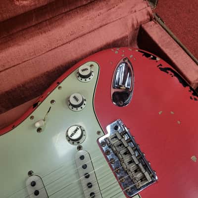 Fender Custom Shop Michael Landau '63 Stratocaster Relic 2013 - Present - Fiesta Red over 3-Color Sunburst image 4