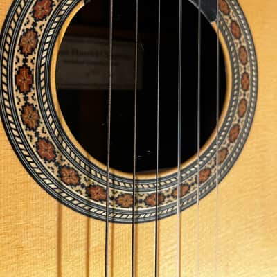 Alan Chapman Classical Guitar 2004  French Polish image 3