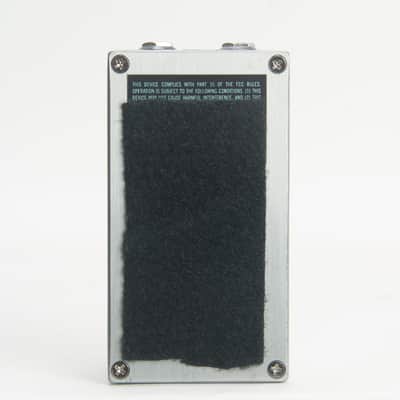 Walrus Audio Julia Chorus/Vibrato Platinum Colorway image 2