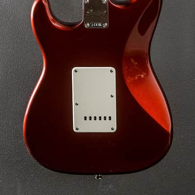 Squier Classic Vibe 60’s Stratocaster - Candy Apple Red image 4