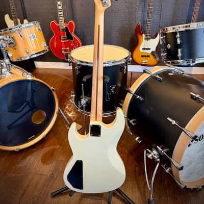 Fender Prodigy Active Bass Arctic White 1991 w/ HSC image 5