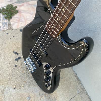 Fender Jazz Bass Deluxe 2005 - Black image 7